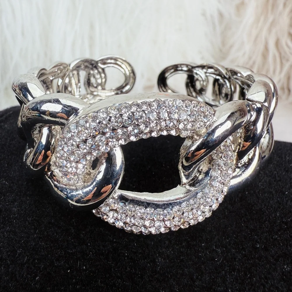 Beautiful Silvertone bling open cuff bracelet